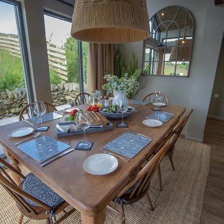 The Owl's Shack * Κένταλ